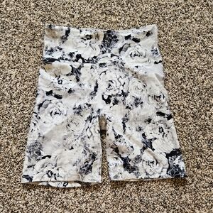 Balance Collection Gray and White Activewear Medium